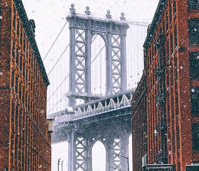 snow falling in NYC 